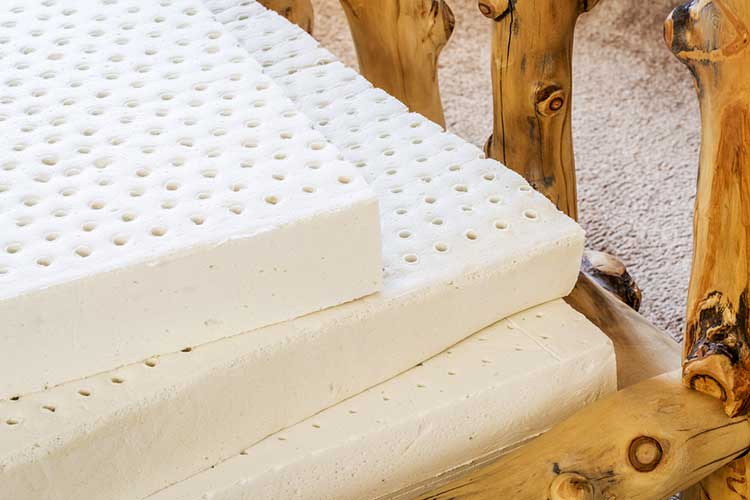Latex mattress to be compares with a spring mattress
